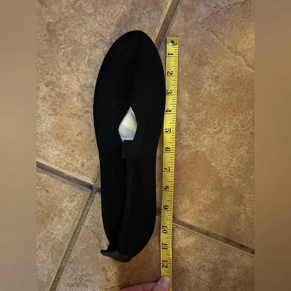 NWT Women’s Comfy Black Ballet Flats! - Picture 5 of 12